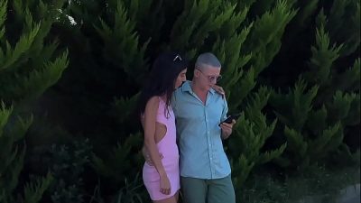 Strangers offered to spend the night with a married couple, but the payment was the wife’s pussy – 2.73