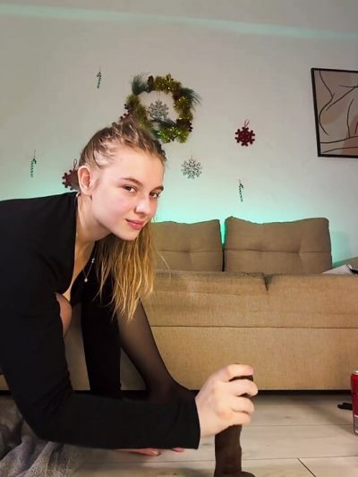 Double fucking with anal plug and vibrator